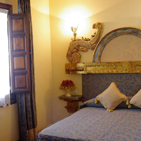 Alcazar Отель 4*